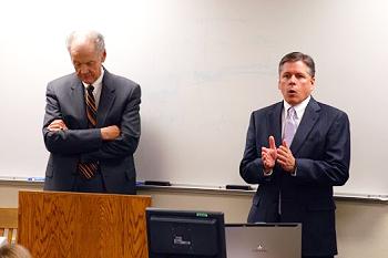 Chief Justice VandeWalle and Justice Dan Crothers talk with a UND law school class