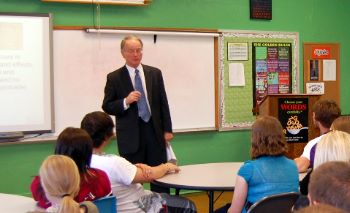 Justice Dale Sandstrom spoke on the First Amendment with a class of high school students.