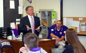 Justice Dan Crothers talks to students about the Court.